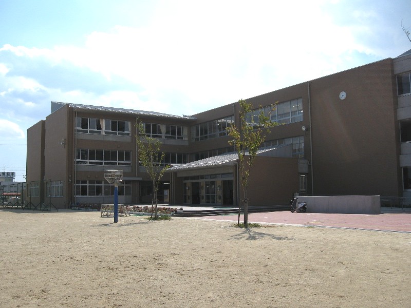 完成した校舎の写真