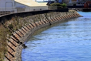 四日市旧港港湾施設（潮吹き防波堤）