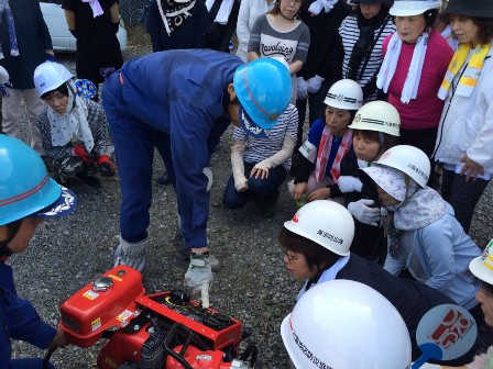 可搬式ポンプの取り扱い指導