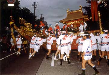 鯨船山車明神丸