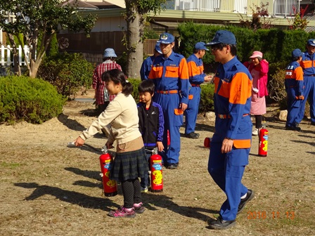 水消火器取扱い訓練2