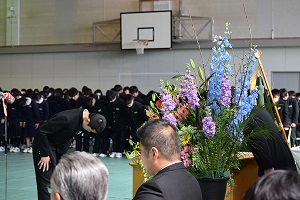 西陵中学校卒業式　生徒写真