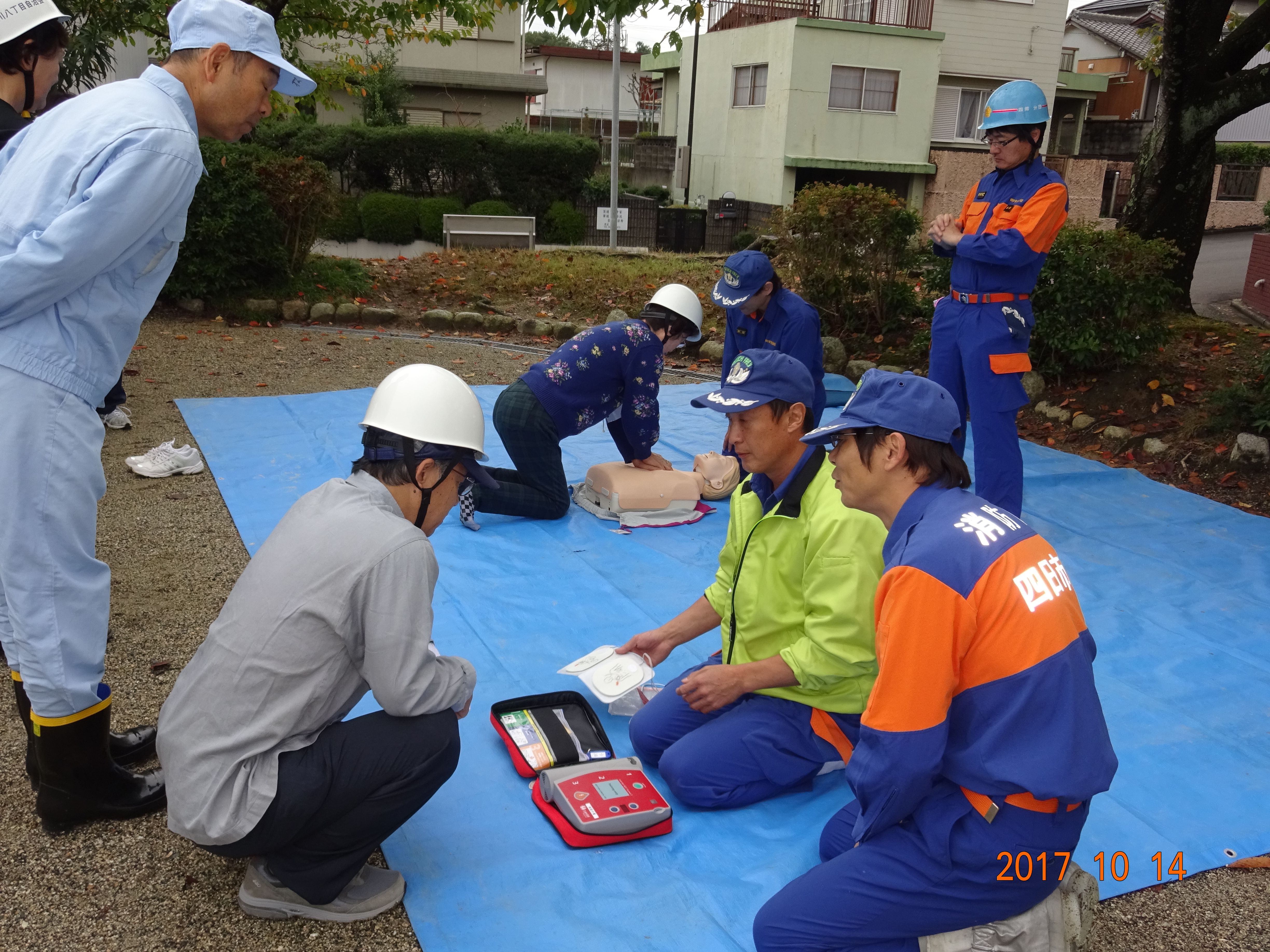 平成29年10月14日　四郷分団
が笹川8丁目防災訓練を指導