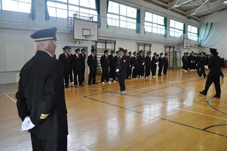 訓練を査閲する団長