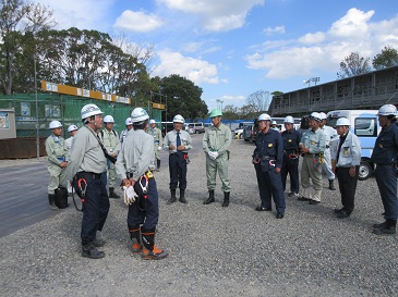 中央緑地新体育館工事現場視察