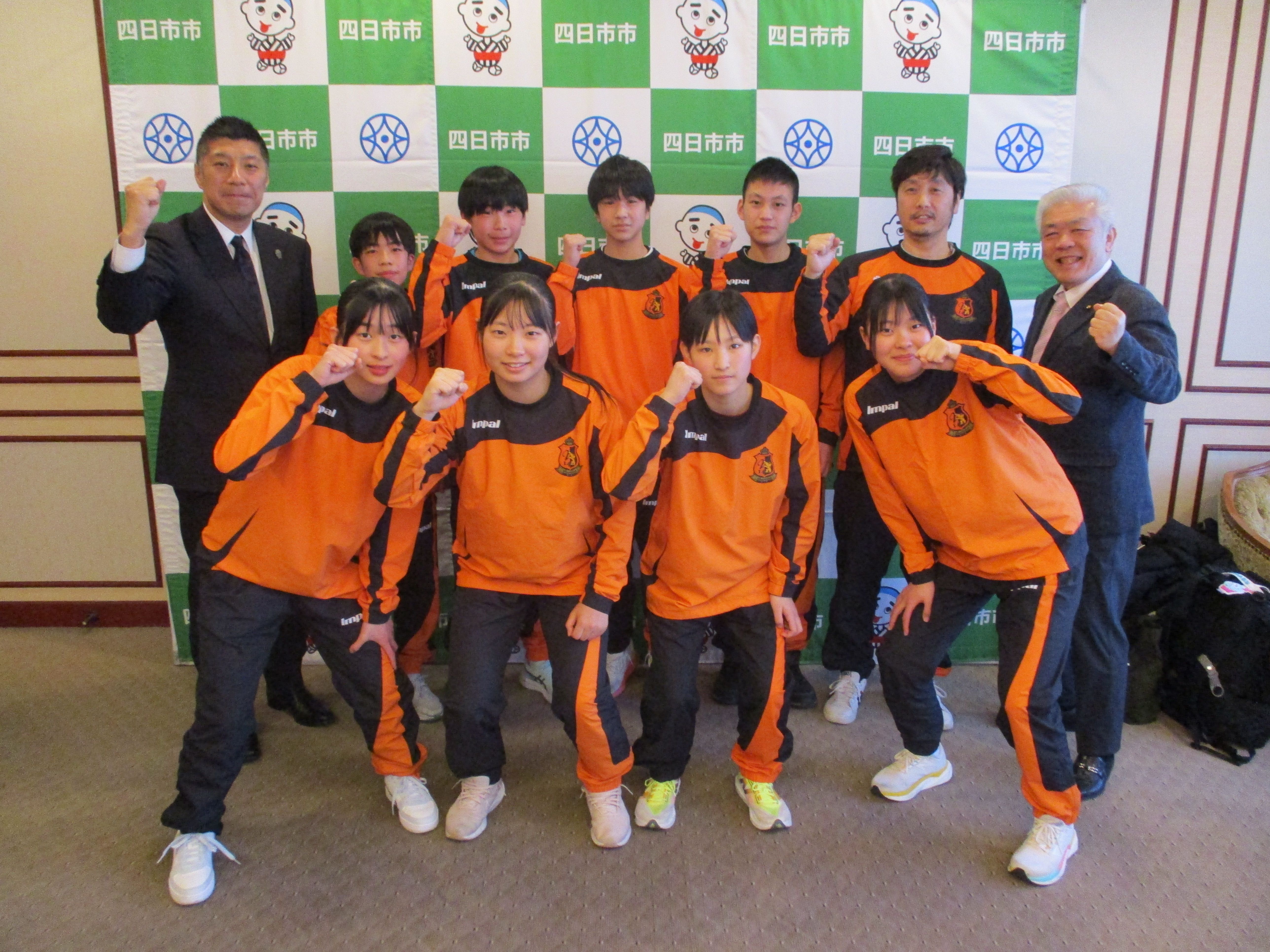 20250319　ヴィアティンハンドボール中学生男女表敬訪問.JPG
