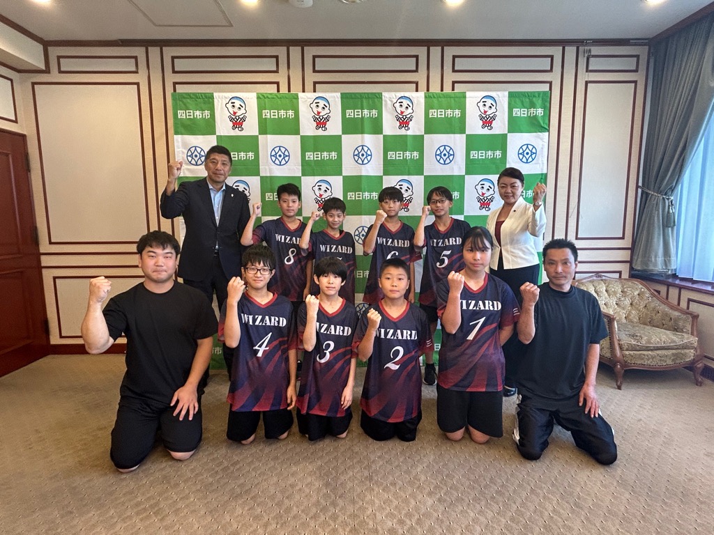 20250814　小学生ドッジボール（WIZARD）表敬訪問.jpg