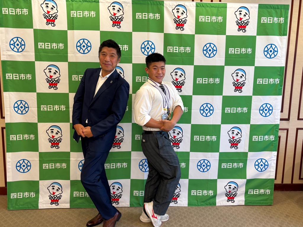 20250911 全国高校生ボディビル選手権大会優勝者表敬訪問.jpg